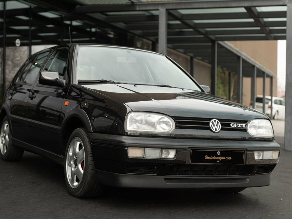 Image 9/31 de Volkswagen Golf III 2.0 16V GTI (1994)