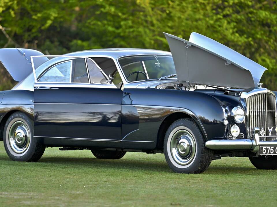 Immagine 23/50 di Bentley S 1 Continental (1955)