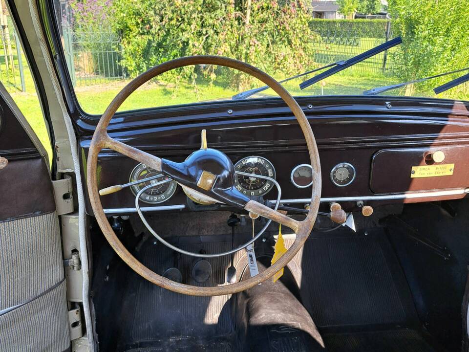Bild 7/8 von SIMCA 8 - 1200 (1951)