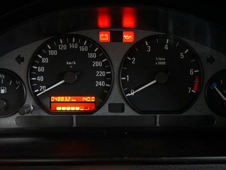 Image 23/31 of BMW 323ti Compact (1998)