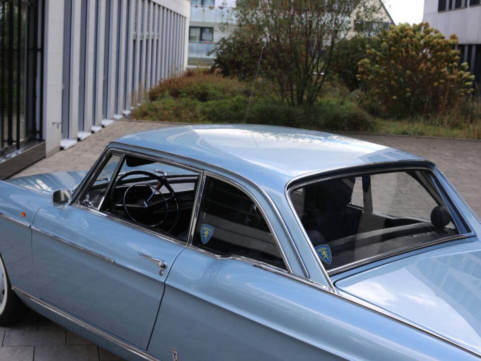Image 10/56 of Peugeot 404 Coupé (1968)