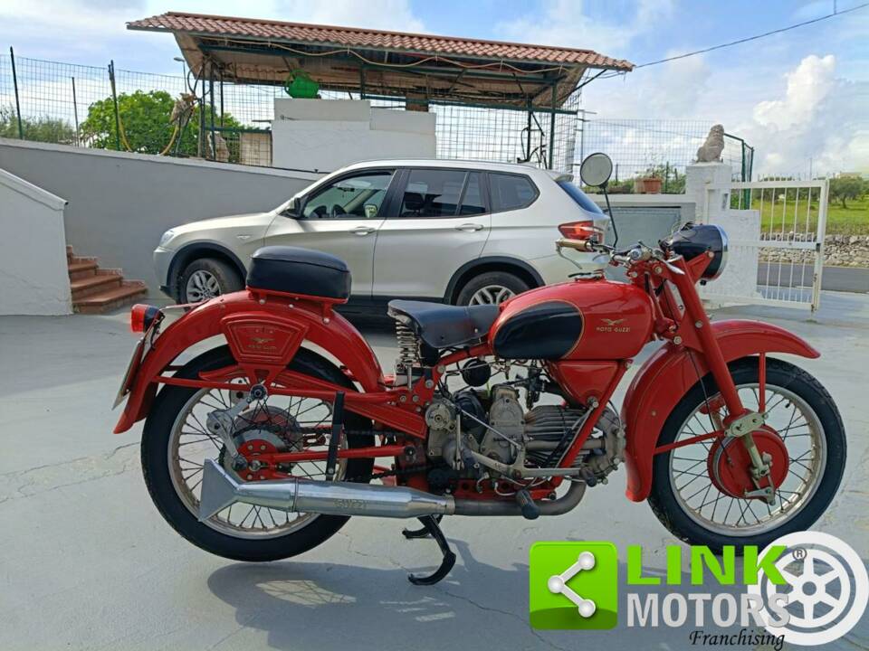 Image 7/10 of Moto Guzzi DUMMY (1960)
