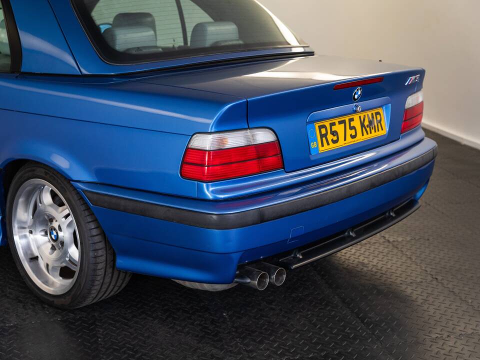 Image 18/43 of BMW M3 (1998)