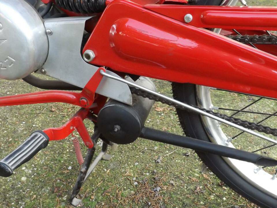 Afbeelding 17/41 van Moto Guzzi Motoleggera 65 (1952)
