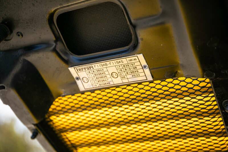 Image 29/46 of Ferrari 348 TB (1992)