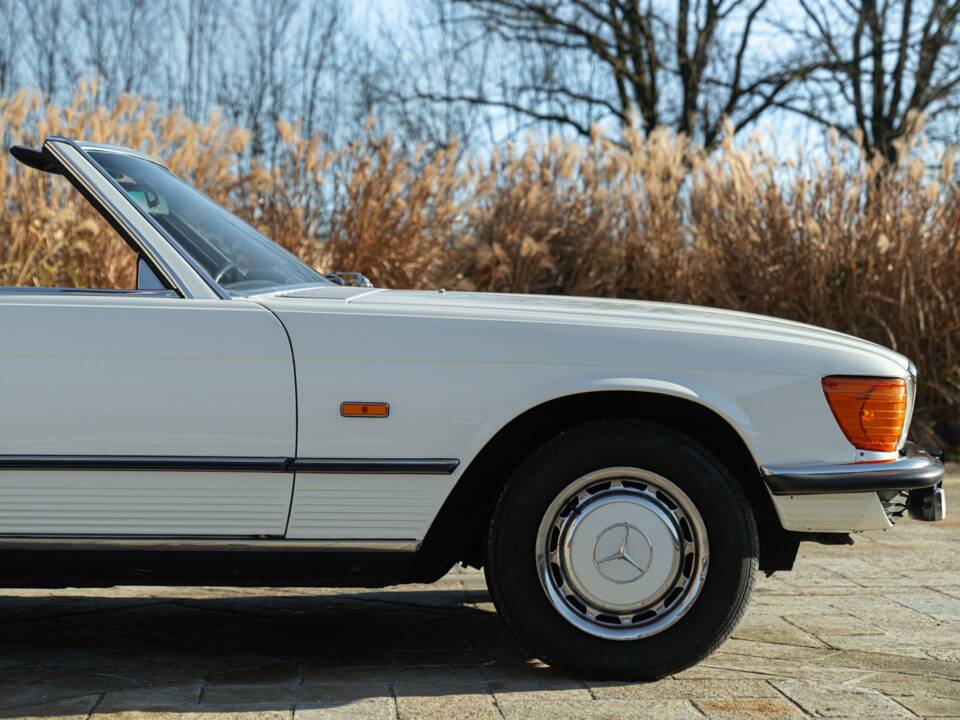 Bild 18/50 von Mercedes-Benz 280 SL (1989)