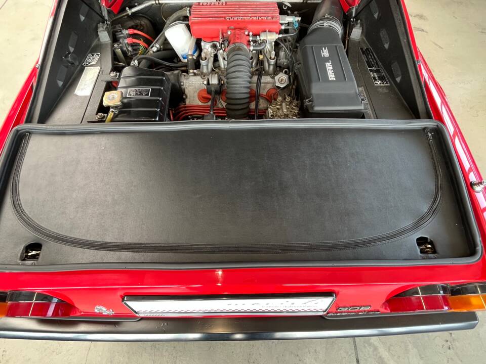 Image 15/40 of Ferrari 308 GTS Quattrovalvole (1984)