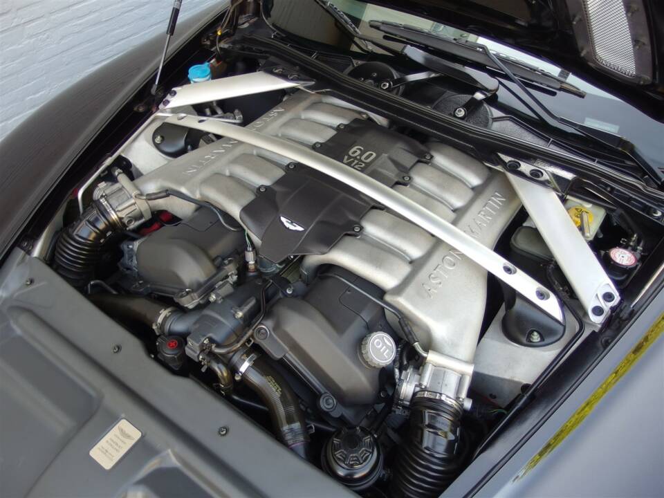 Bild 80/99 von Aston Martin DB 9 Volante (2006)