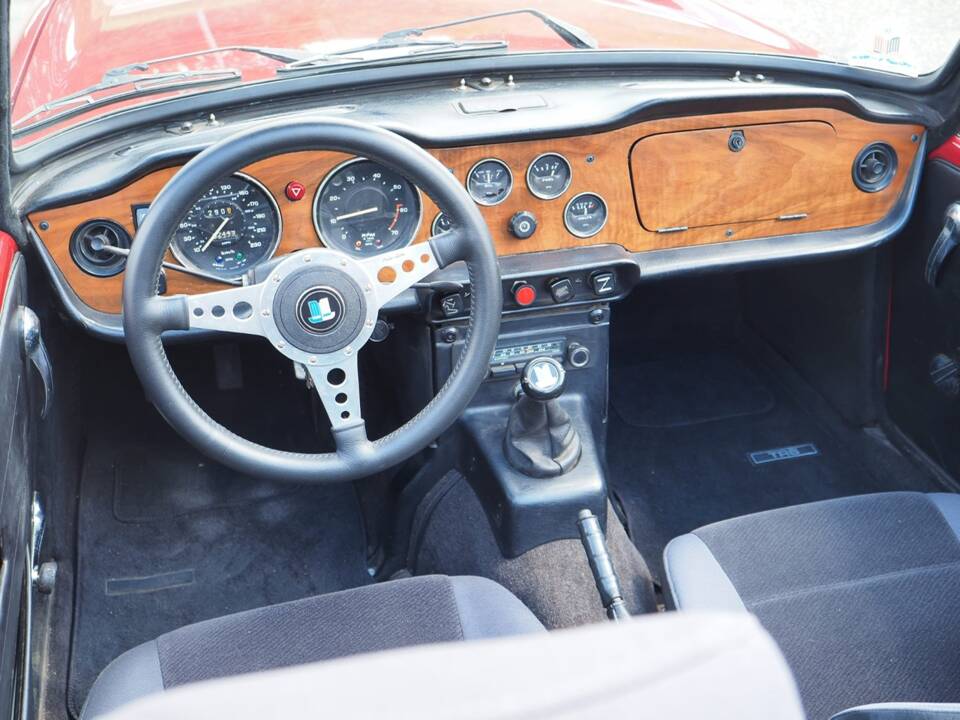 Bild 7/20 von Triumph TR 6 PI (1975)