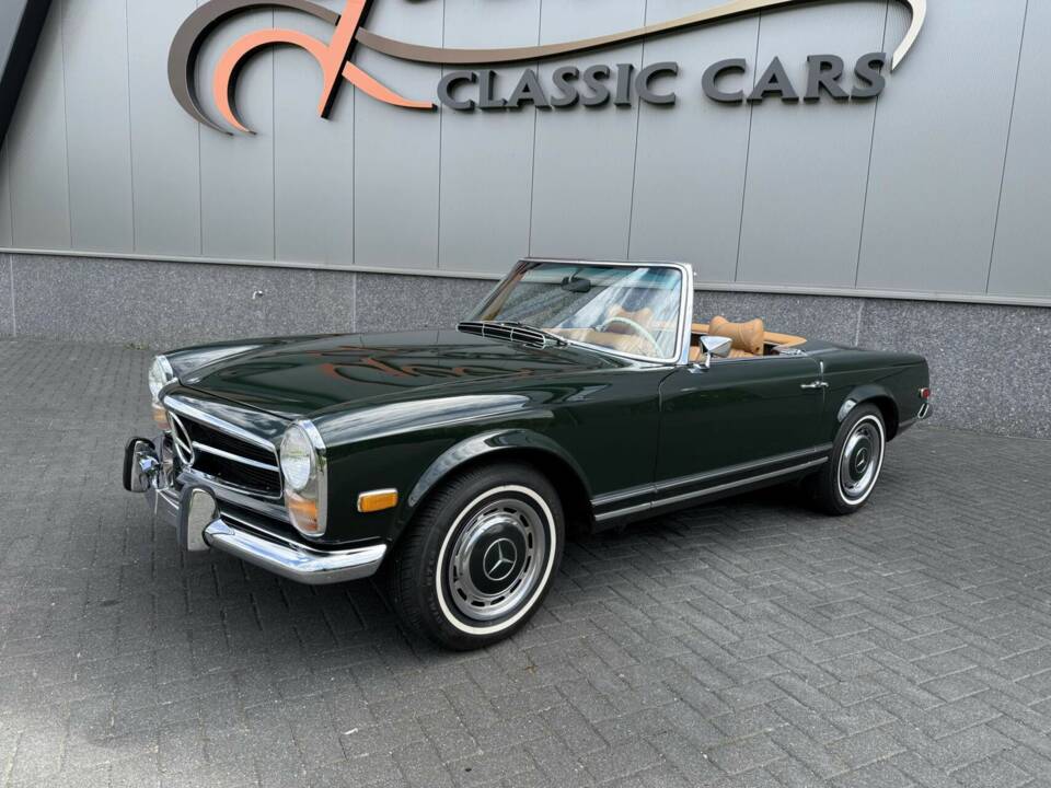Image 3/50 de Mercedes-Benz 280 SL (1969)