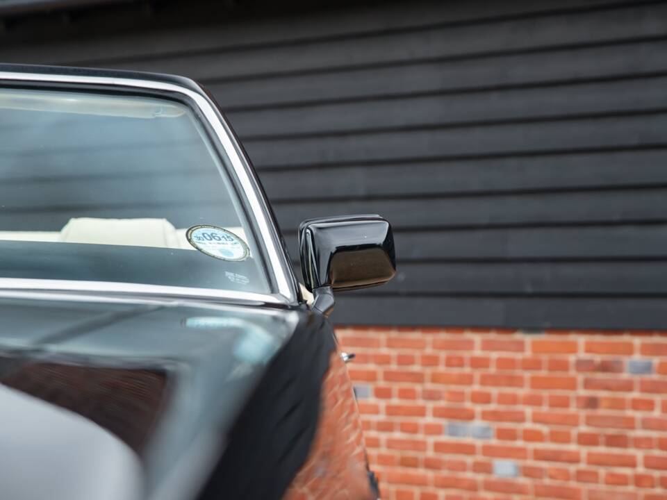 Bild 19/59 von Aston Martin V8 EFi Volante (1988)