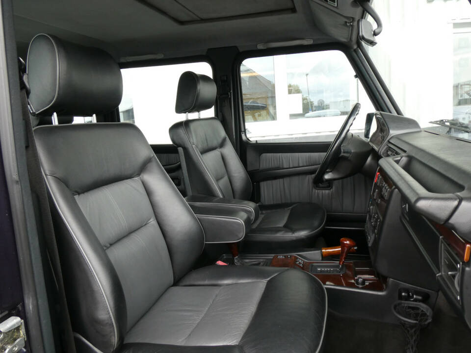 Image 13/23 of Mercedes-Benz 500 GE (1993)