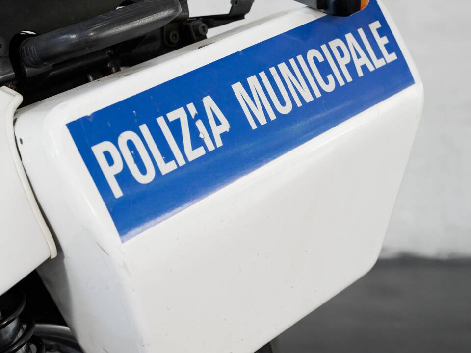 Immagine 7/19 di Moto Guzzi 750 X PA (1997)