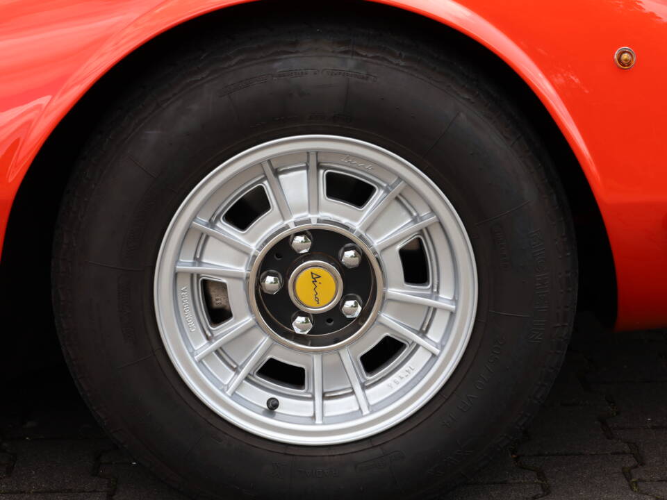 Bild 27/35 von Ferrari Dino 246 GT (1972)