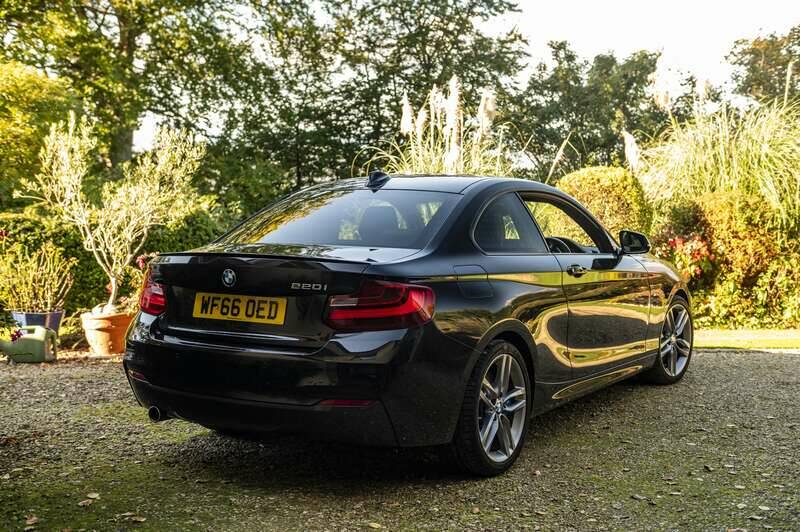 Image 12/50 of BMW 220i (2016)