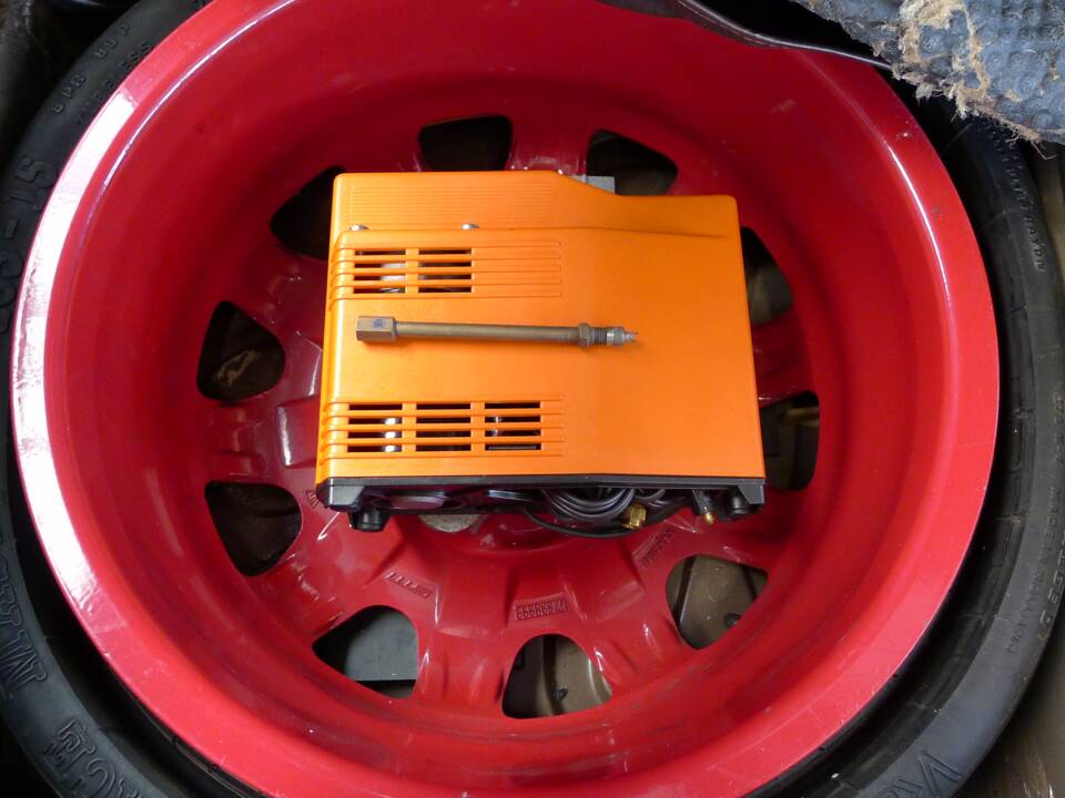 Bild 41/50 von Porsche 928 S (1986)