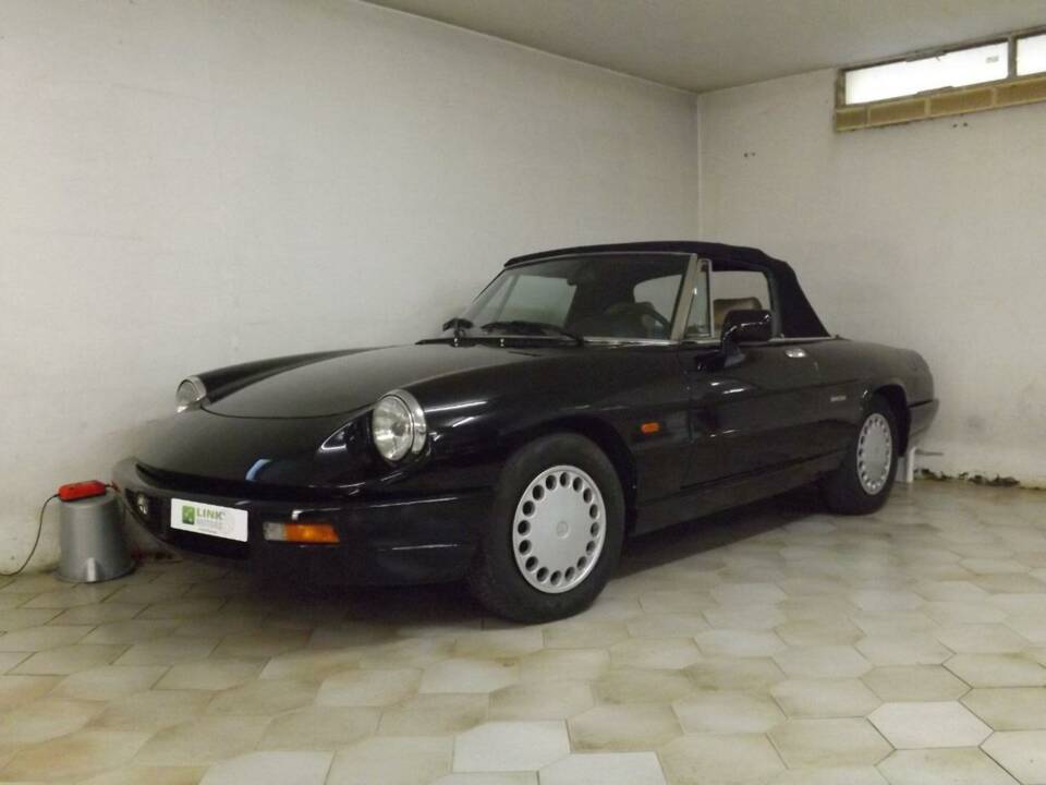 Bild 29/50 von Alfa Romeo 1.6 Spider (1991)