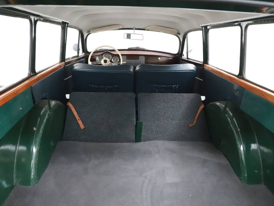 Image 15/24 of Goliath 700 (1955)
