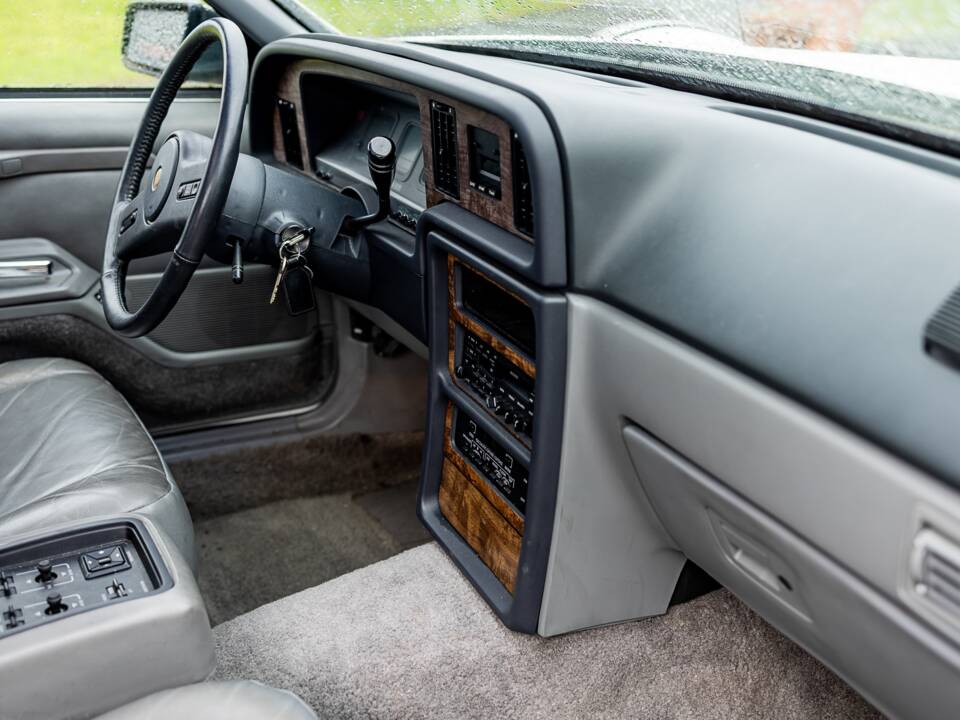 Image 40/50 of CMC Tiffany (1988)