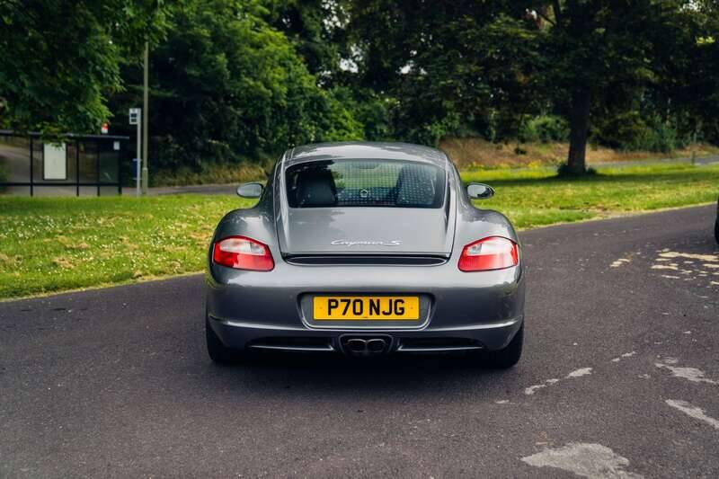 Bild 14/50 von Porsche Cayman S (2016)