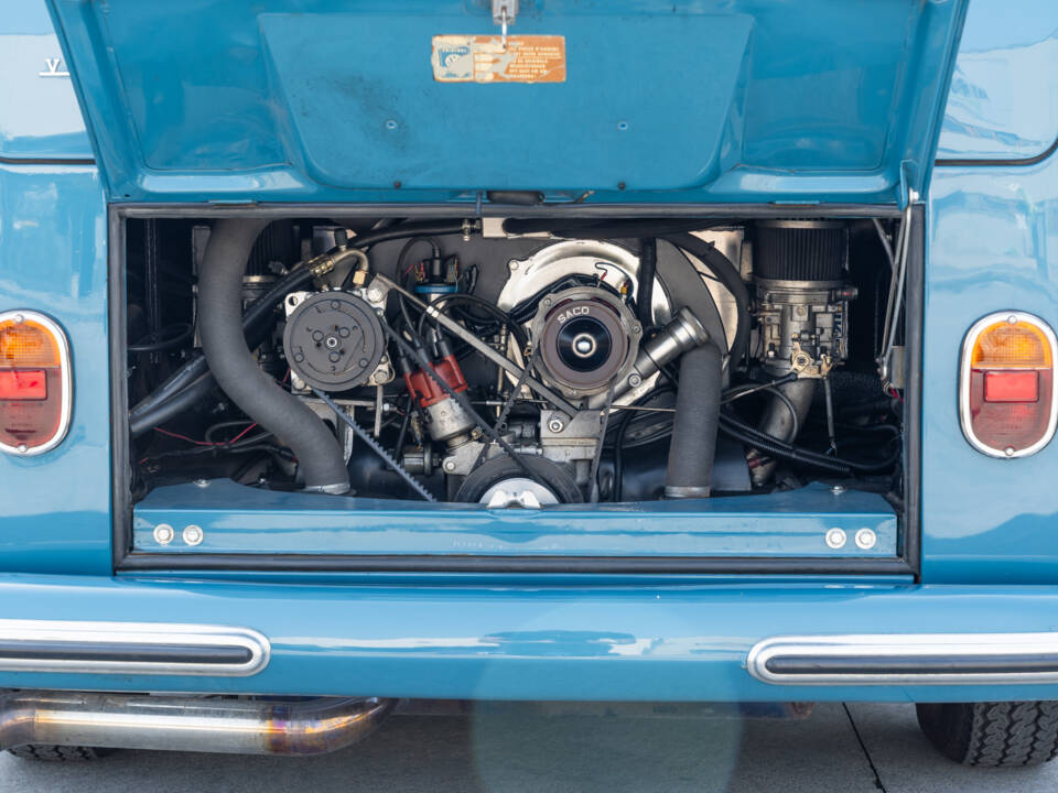 Image 81/89 of Volkswagen T1 Samba (1966)
