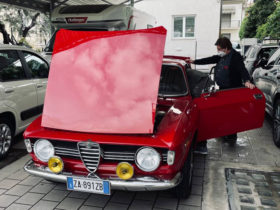 Afbeelding 12/53 van Alfa Romeo Giulia 1600 Sprint GT Veloce (1967)