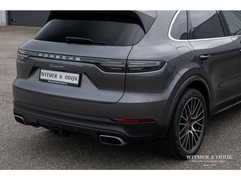 Image 25/38 of Porsche Cayenne (2019)