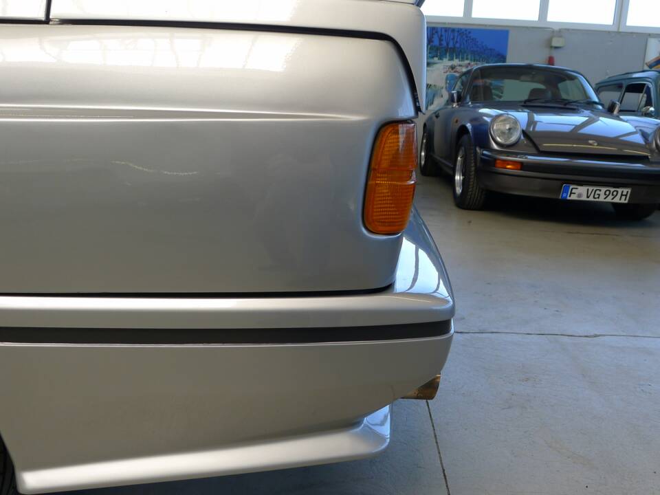 Immagine 33/45 di BMW M3 (1987)