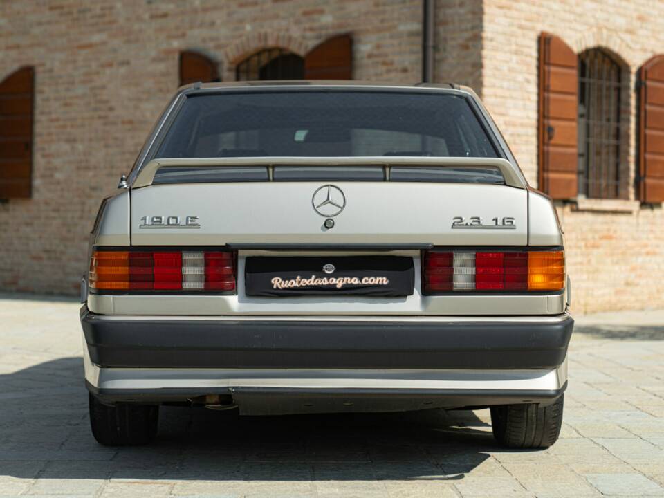 Image 8/50 of Mercedes-Benz 190 E 2.3-16 (1985)