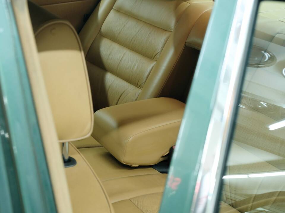 Bild 29/50 von Mercedes-Benz 420 SEL (1990)