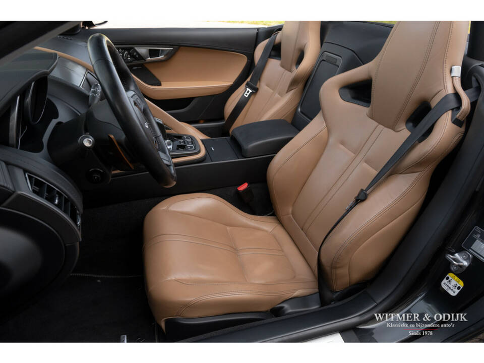Image 3/38 of Jaguar F-Type S (2014)