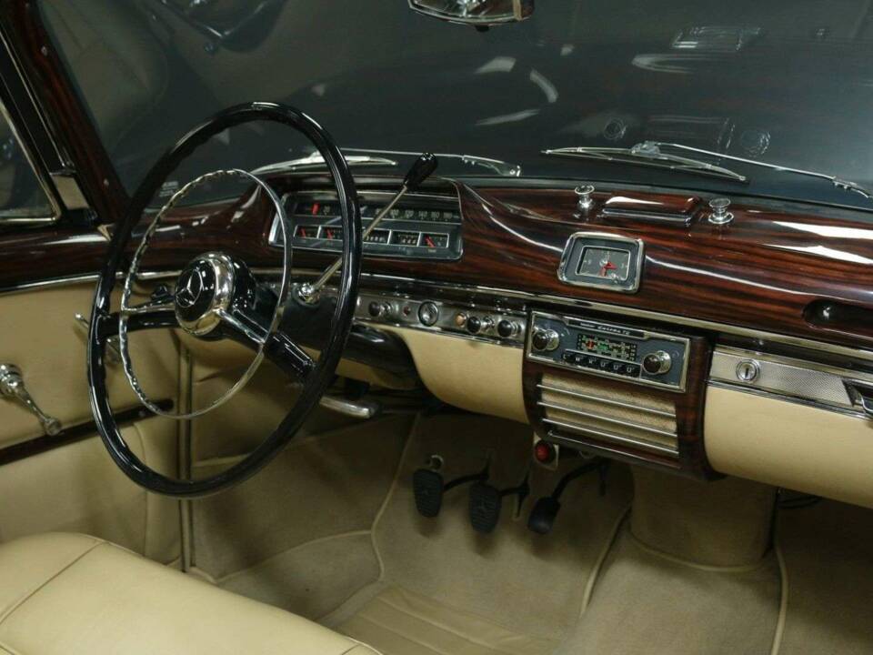 Afbeelding 24/50 van Mercedes-Benz 220 S Cabriolet (1957)