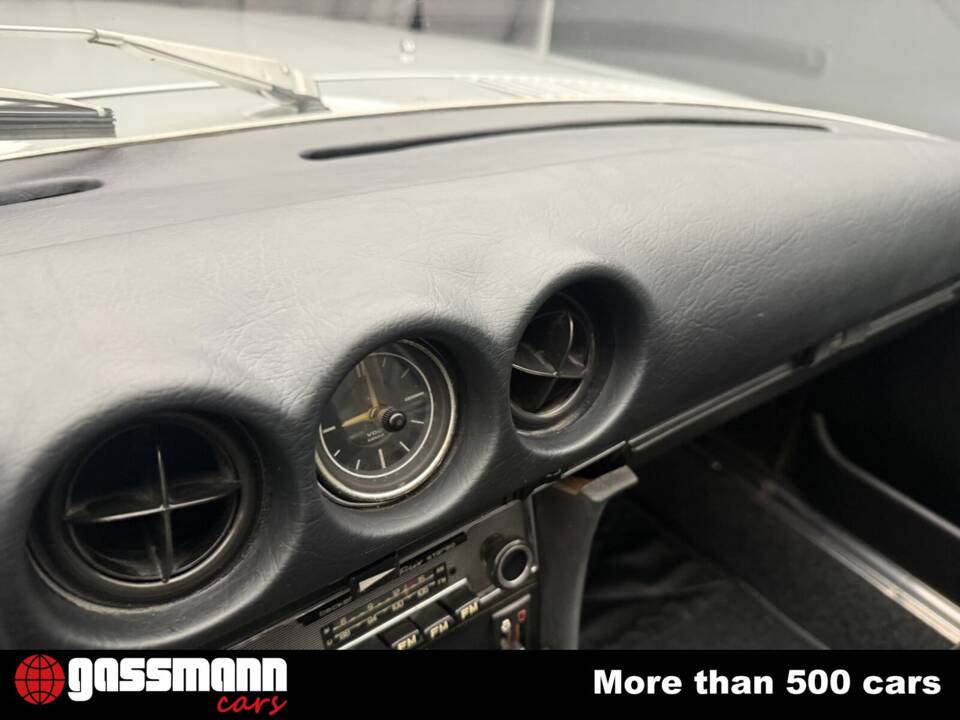 Image 13/15 of Mercedes-Benz 450 SL (1973)