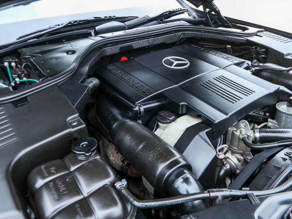 Bild 33/50 von Mercedes-Benz 400 SE (1991)