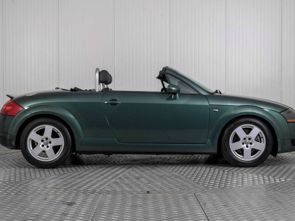 Immagine 8/50 di Audi TT 1.8 T (2001)