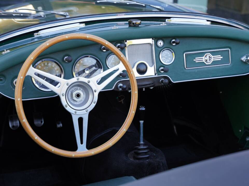 Immagine 30/50 di MG MGA Twin Cam (1959)