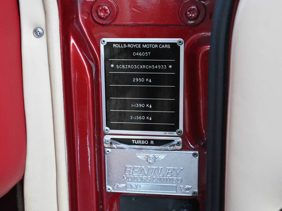 Bild 23/28 von Bentley Turbo R (1994)