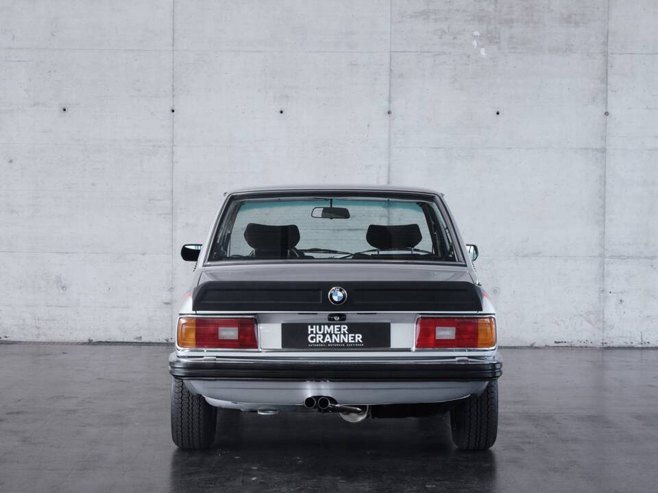Bild 26/50 von BMW M 535i (1979)