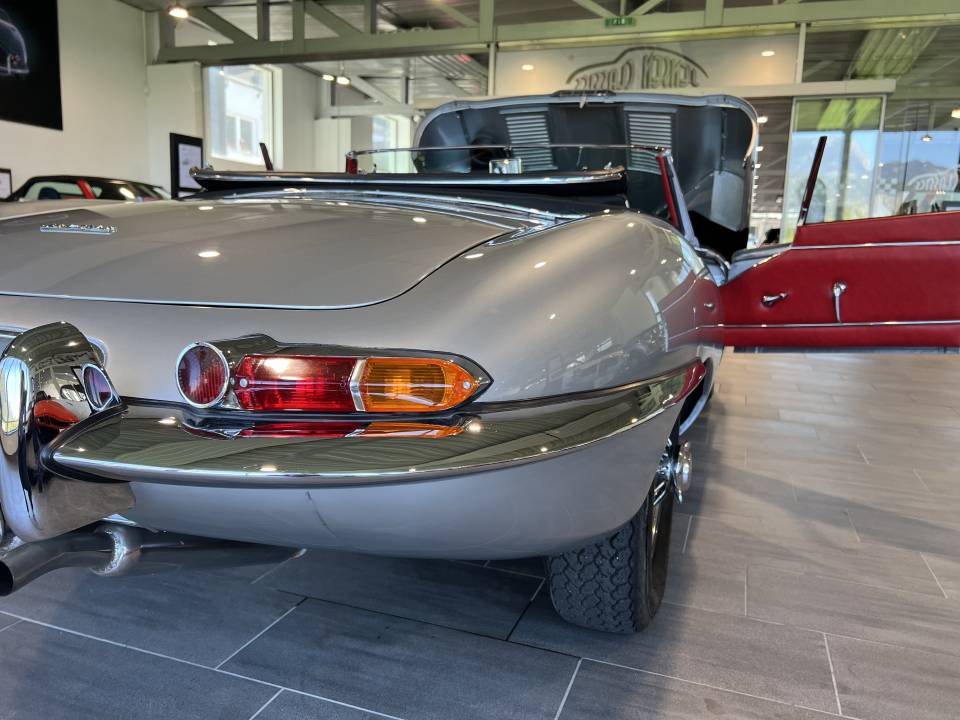 Bild 19/37 von Jaguar E-Type 3.8 Flat Floor (1961)