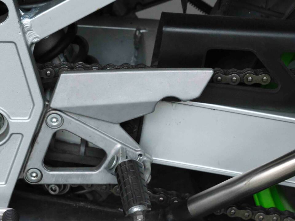 Immagine 23/71 di Kawasaki KR-1 (1989)