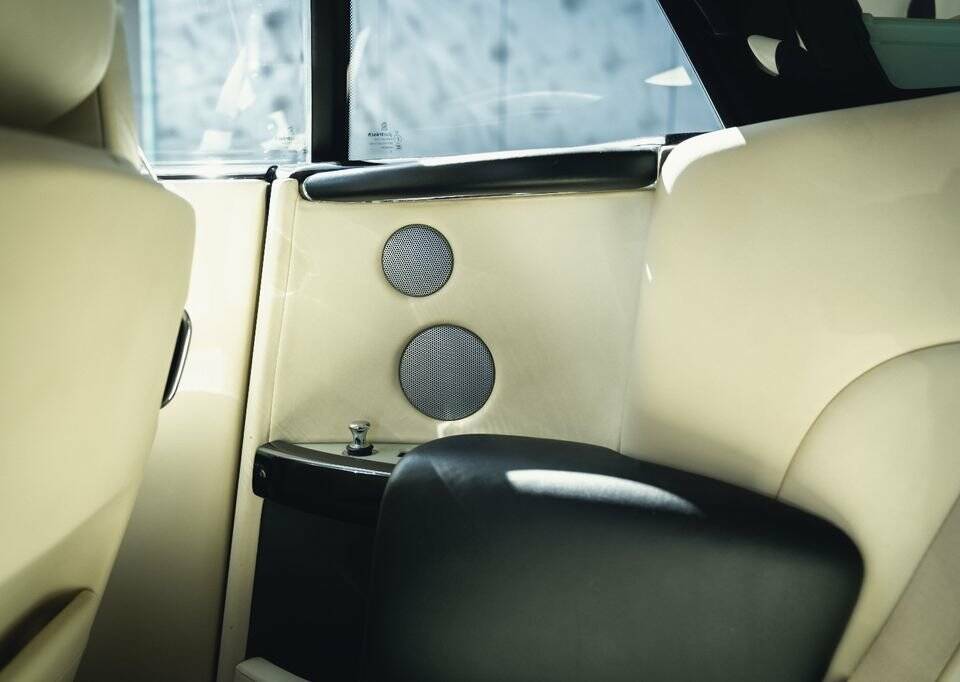Image 13/15 of Rolls-Royce Phantom Coupé (2011)