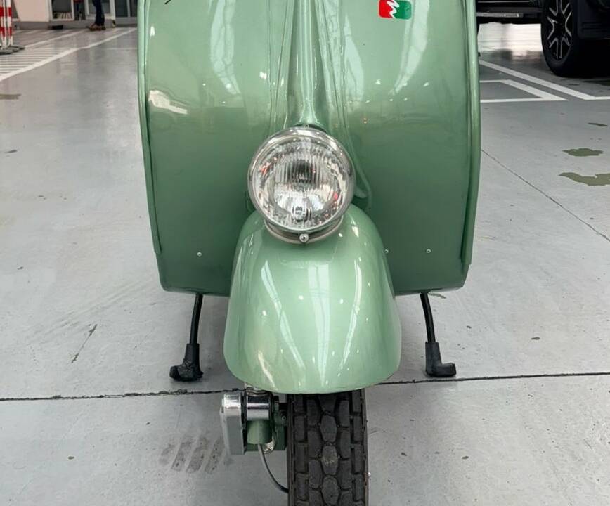 Bild 39/51 von Piaggio Vespa 125 (1956)