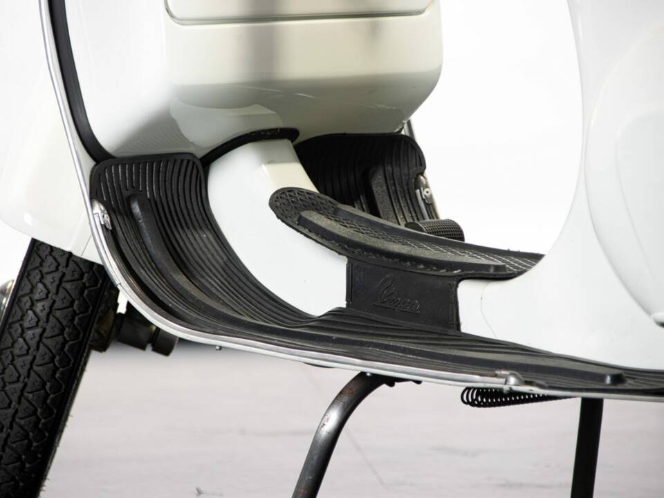 Imagen 12/50 de Piaggio Vespa 50 N Special (1979)