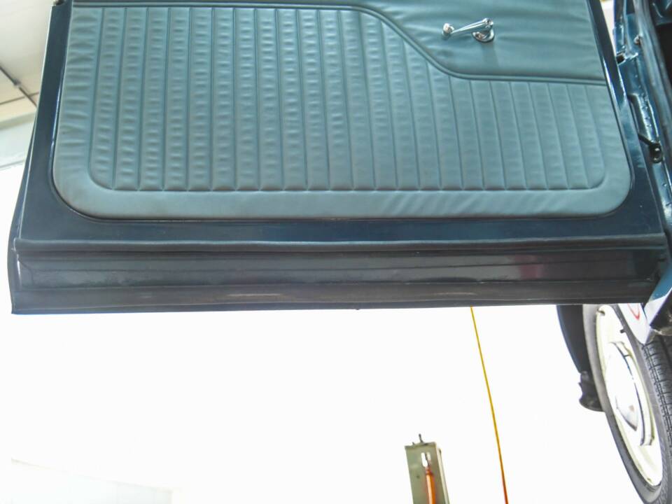 Image 42/50 of Morris Minor 1000 (1967)