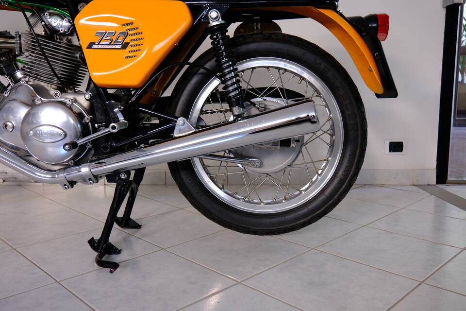 Afbeelding 57/96 van Ducati 750 Sport (1974)