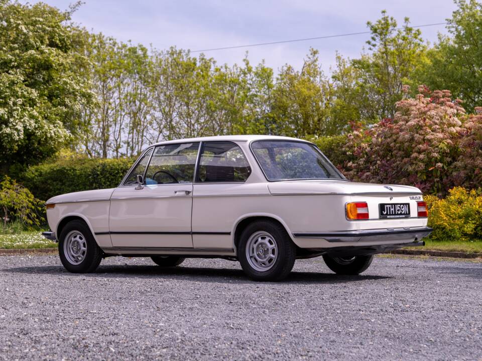 Imagen 2/50 de BMW 1802 (1975)