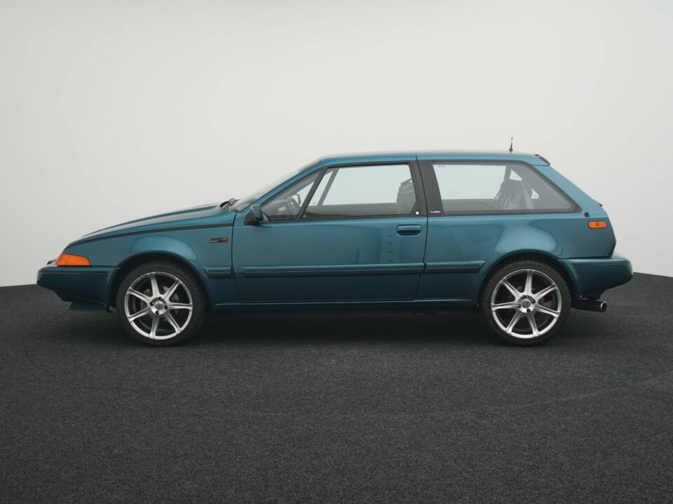 Image 6/42 of Volvo 480 Turbo (1992)