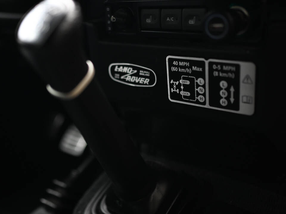 Image 33/39 of Land Rover Defender 110 (2015)