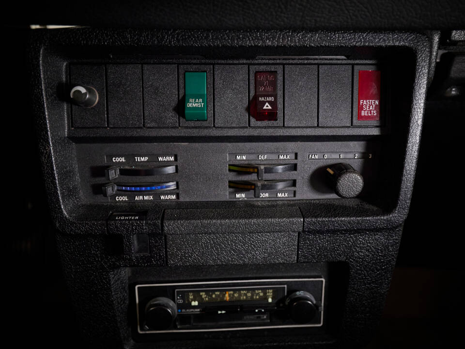 Bild 70/98 von Volvo 244 DL (1975)