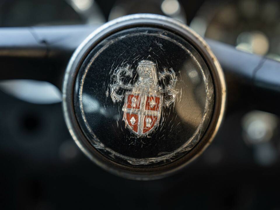 Image 22/36 of Austin FX 4 D London Taxi (1961)